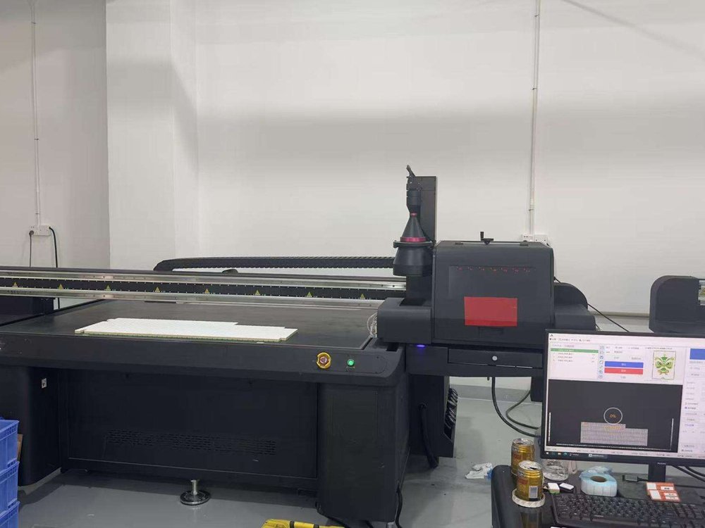 UV flatbed printing