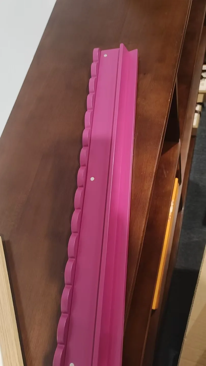 American Mahjong 20 Inch Scalloped Wood Rack and P detail