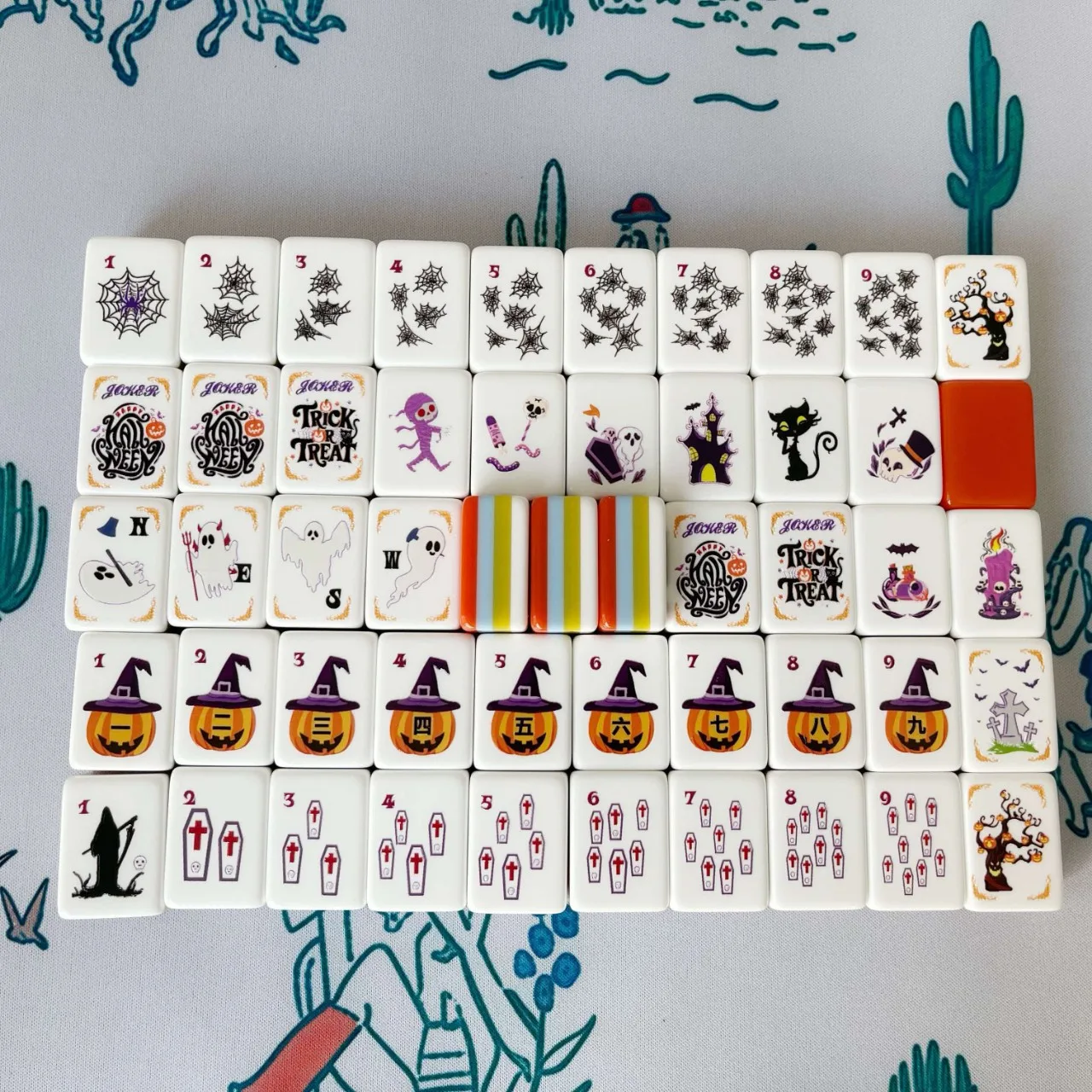 U.S. 4-Layer Halloween Acrylic Mahjong Set 160-Piece Cute Spooky Family Game for Adults