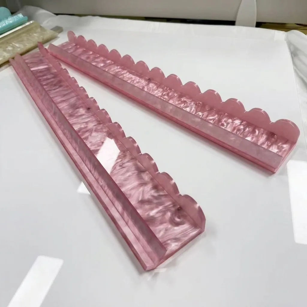 17.5Inch 20Inch Pearl Luxury Portable Premium Acrylic Scalloped Mahjong Racks and Pushers for Mahjong Game Tables